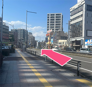 車でお越しの方で当院までの道順２